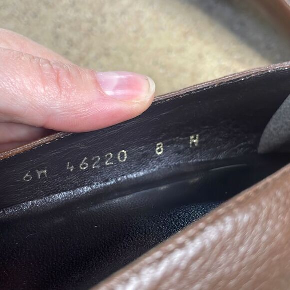 Stuart Weitzman Brown Pebbled Leather Square Toe Kitten Heel Low Heels sz 8N - Picture 6 of 11